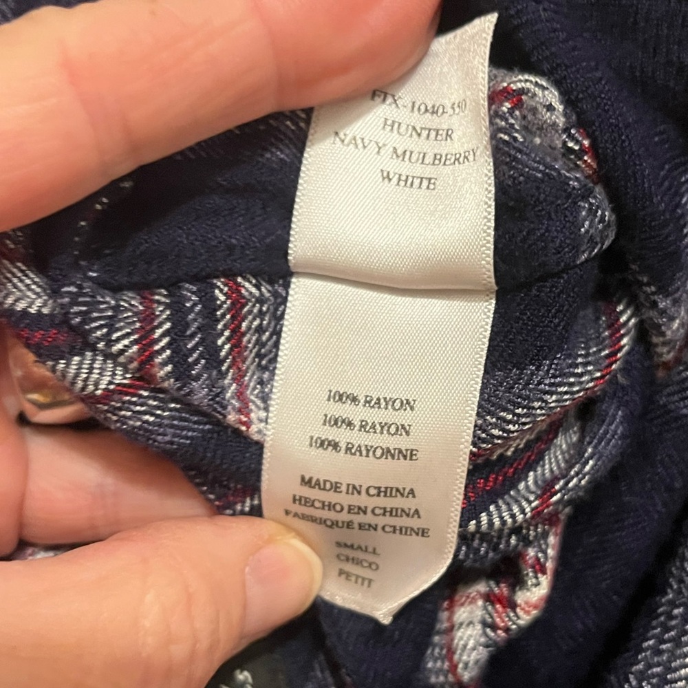 Rails Women’s Long Sleeved Button Front Rayon Nav… - image 6